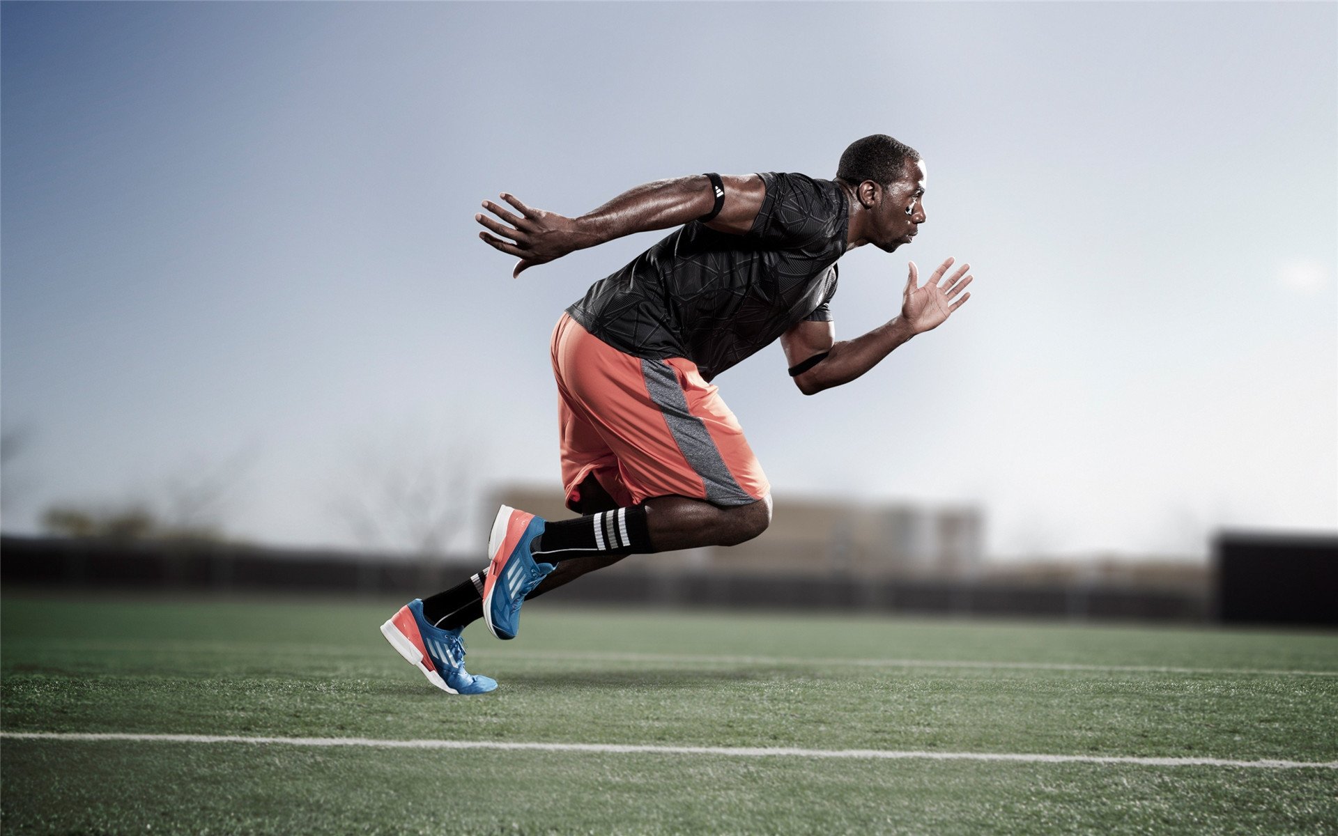 凯恩·瑞安:在全黑队中扮演着至关重要的角色,凯恩化身泰瑞昂